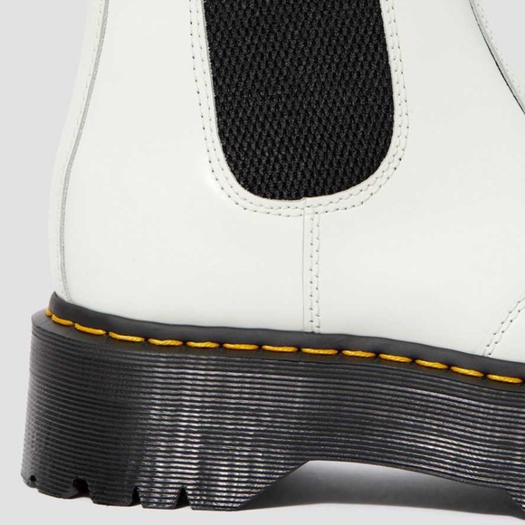 2976 SMOOTH LEATHER PLATFORM CHELSEA BOOTS - Picture 4 of 16